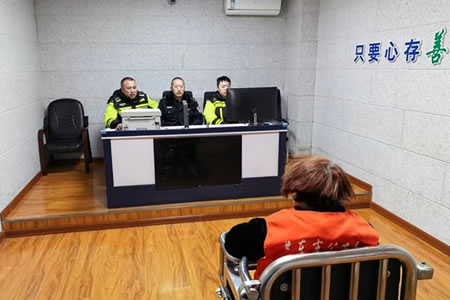 �ؖ|�������ܴ�꠿����ƫ@һ��ͨ�������ݰ�